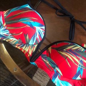Victoria’s Secret Pink red palm swim top - M